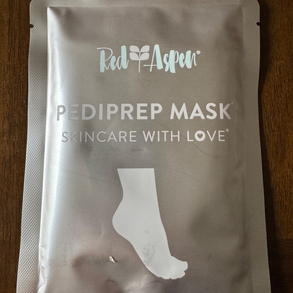 NEW - Red Aspen Mani & Pedi Prep Mask & Toe Separator Set - Picture 3 of 12